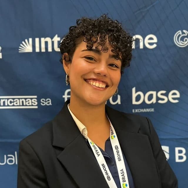 Ana Luisa Ribeiro